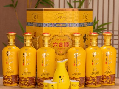 牛栏山二锅头 百年六合顺 浓香型白